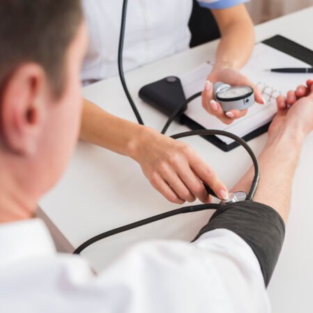 Hipertensão Arterial e saúde vascular: como o controle da pressão protege suas veias e artérias
